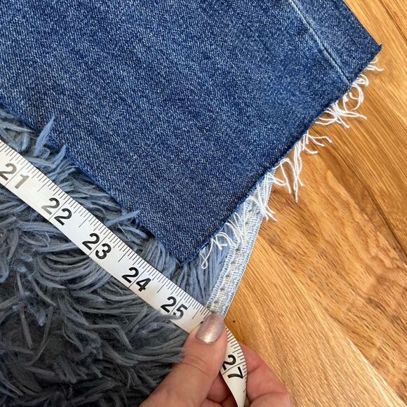 Reformation Julia High Cigarette Jean Baltic Wash Raw Hem Size 29 - Picture 8 of 8